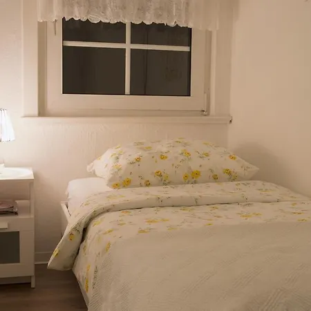 Tasca Im Feui Apartments Stuttgart Room photo